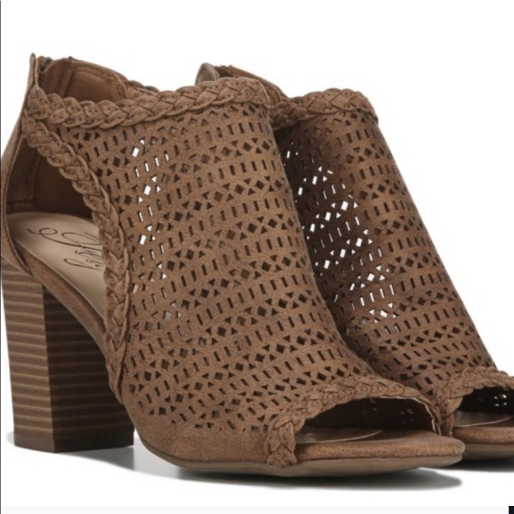 NEW Fergie Henley sandals tan heel block wedge
